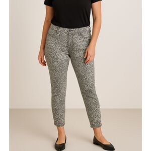 WHBM Women’s Skinny Ankle Jeans Size 10 / 30 Leopard Animal Print Crop Slim